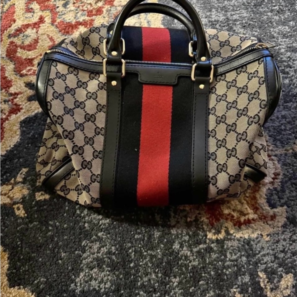 Vintage Gucci bag in  excellent condition